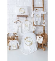 Pia Baby Premium Lüks 11’li İsim Baskılı Yenidoğan Kız Bebek Hediyesi Set 5049-00 (Ekru)