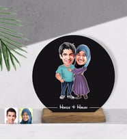 BK Gift Kişiye Özel Sevgililer Karikatürlü Yuvarlak Ahşap Biblo-61