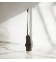 Ucu Mıknatıslı Yıldız Tornavida Siyah Saplı Yıldız Uçlu 6x150 mm (Çok Renkli)