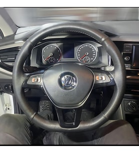 DİKİŞLİ DİREKSİYON KILIFI SİYAH DERİ NOKTALI DERİ SİYAH DİKİŞLİ VOLKSWAGEN POLO İÇİN