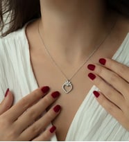 925 Ayar Sevginin Tacı Gümüş Kalp Kolye