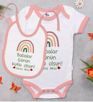 BK Kids Kişiye Özel Babalar Günün Kutlu Olsun Tasarımlı Pembe Bebek Body Zıbın ve Mama Önlüğü Hediye Seti