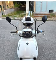 MOTOCAM RKS VPS 125 Ön Cam 2022-2026 Model 42cm Şeffaf Renkli 4mm Elcikli APARATSIZ