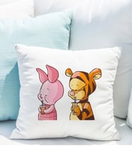 Winnie The Pooh Piglet & Tiger Tasarımlı Yastık