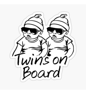 Arabada İkiz var Twins On Board Sticker Yapıştırma 19CM md17