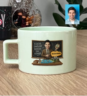 Kişiye Özel Karikatürlü Erkek Öğretmen Lüks Pastel Fincan Öğretmenler Günü Hediyesi