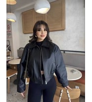 Kadın Siyah Fermuarlı Crop Deri Bomber Mont