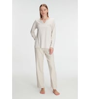 Kadın Bej Uzun Kollu Alt Kısmı Çizgi Desenli V Yaka Pijama Takımı (Renksiz)