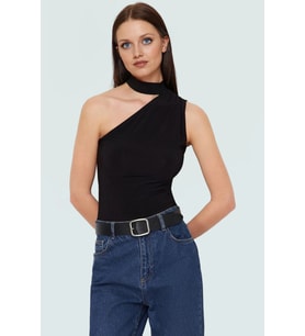 Rahat ve Şık Regular Örme Bluz Tek Kol Choker Yaka Görünüm Konforlu Kesim