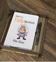 Kişiye Özel Fizik Öğretmeni Tasarımlı Ahşap Kutulu Ajanda Kalem Seti (Beyaz)
