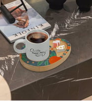 BK Gift Kişiye Özel Portakal Tasarımlı Doğal Ahşap Tabaklı Türk Kahvesi Fincanı Sunum Seti Model 1
