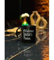 Siyah Kupa - Hayalhanem - Yalnız Bir'i İste Baskılı (Sarı)