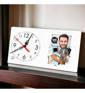 Akademisyen Erkek Karikatürlü Şık Masa Saati