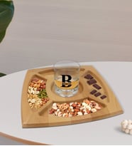 BK Gift Kişiye Özel İsimli Viski Bardağı ve Doğal Masif Ahşap 4 Bölmeli Sunum Tabağı Çerezlik Hediye Seti-31