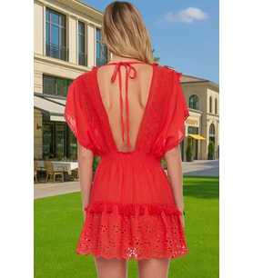Brode Detaylı V Yaka Pamuklu Mini Elbise Yaz Koleksiyonu Rahat Ve Şık Modern Stil Modern Stil