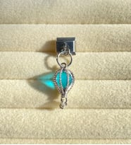Sallantılı Charm Kadın