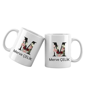 M Harfli Kişiye Özel İsimli Porselen Kupa Bardak – Çiçekli Monogram Harf Tasarımlı İsim Yazılı Kişiselleştirilebilir Hediye Kupa (Beyaz)