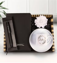 Kişiye Özel Defter & Kişiye Özel Metal Tükenmez Kalem &  İsim Baskılı Fincan & Dekoratif Mum Hediye Seti