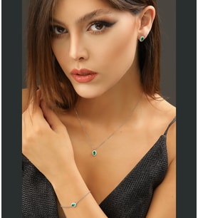 925 Ayar Gümüş Oval Zümrüt Model Sıra Taşlı Set
