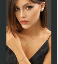 925 Ayar Gümüş Oval Zümrüt Model Sıra Taşlı Set
