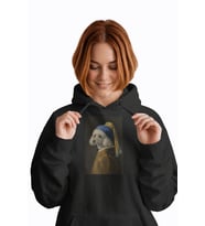 Kadın İnci Küpeli Köpek Baskılı Siyah Hoodie – 3 İplik Şardonlu Kapüşonlu Sweatshirt