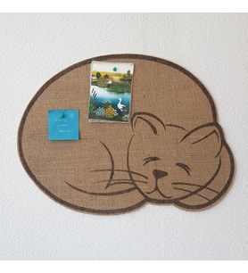KEDİ ŞEKİLLİ JÜT KUMAŞ KAPLI ARKASI YAPIŞKANLI DUVAR PANOSU.42X56 CM.