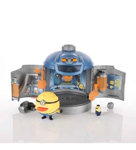 Minions Sesli ve Işıklı Dönüşen Sürpriz Oyun Seti (Çok Renkli)