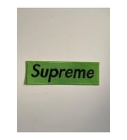19X6 CM SUPREME NAKIŞ YAZILI  APLİKE YAMA ARMA ÜTÜ İLE YAPIŞIR