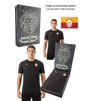 Galatasaray Orijinal Lisanslı Sıfır Yaka Siyah A Takım Antrenman T-Shirt BAYRAK ve Lazer Kutu Hediyeli (Siyah-Kırmızı)