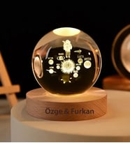 3D Kristal Top Astronot Model Ahşap Standlı Usb Kablolu