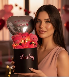Kişiye Özel İsim Yazılı Lüks Kutuda LED Işıklı Peluş Fuşya 5'li Ayıcık Buketi – Kalpli Gümüş Folyo Balonlu Kıza Eşe Sevgiliye Hediye