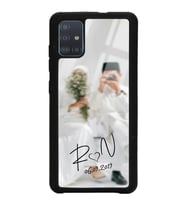 Samsung A51 Uyumlu Harfli Bulanık Fotoğraf Tasarımlı Glossy Telefon Kılıfı