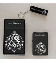 Aslan Figürlü Kişiye Özel İsimli Çakmak,Metal Tabaka ve Anahtarlık Seti - 3'lü Hediye Set (Siyah)