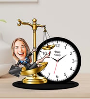 Kişiye Özel Karikatürlü Avukat Temalı Ahşap Biblo Masa Saati
