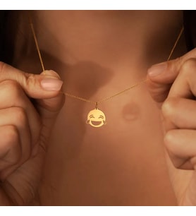 Kişiye Özel 925 Ayar Gümüş Emoji Gülen Surat Kolye (Gold)