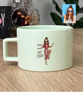 Kişiye Özel Karikatürlü Not Today Motivasyon Lüks Pastel Fincan Doğum Günü Hediyesi