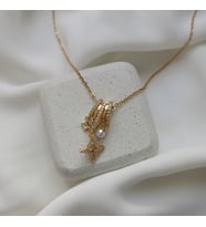 Lente Aksesuar Çelik Zincir Gold Yıldız ve İncili Charm Kolye-Kadın Kolye