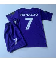 REAL.MADRİD. RONALDO 2017/18 SEZON CARDİF LİGİ MOR ÇOCUK FORMA TAKIMI 2li set