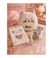 Doğum Günü, Özel Gün, Yeni İş, Yeni Ev Hediyesi Coffee Kupa, Dekoratif Soya Mum, Çelik Kolye, Saç Fırçası ve Fular Seti