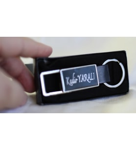 ÇELİK-KALİTELİ KİŞİYE ÖZEL İSİM YAZILI ANAHTARLIK NO:97