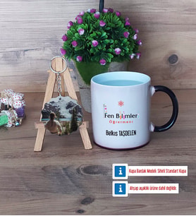 Fen Bilimleri Öğretmeni Kupa Bardak Beyaz ve Fotoğraflı Ahşap Anahtarlık Hediye (Model 9)
