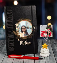 eJOYA Yeni Yıla Özel Defter Kalem Ve Fotoğraflı Çam Ağacı Notluk Hediye Seti 91094 (Siyah)