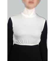 Sıfır Kol Balıkçı Yaka Tam Boğazlı Likralı Penye Kadın Yarım Body (Ekru)