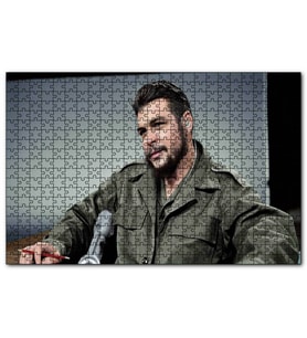 Cakapuzzle Che Guevara Yeşil Parkasıyla Radyo Konuğu  Puzzle Yapboz MDF (Ahşap) (255 Parça)