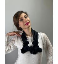 KÜRK PONPONLU KADIN FULAR BOYUN BAĞI GİYİM AKSESUARI 40X10 CM (Siyah)