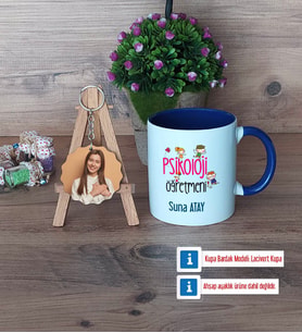 Psikoloji Öğretmeni Kupa Bardak Beyaz ve Fotoğraflı Ahşap Anahtarlık Hediye (Model 3)