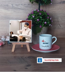 Diş Hekimi Fotoğraflı Dekoratif Taş, Ahşap Altlıklı Türk Kahvesi Fincanı HediyeDiş Hekimine Diş Hekimleri Günü Hediyesi (Model 6)