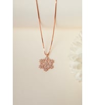 Elika Silver 925 Ayar Gümüş Küp Zincirli Kar Tanesi Kolye (Rose)