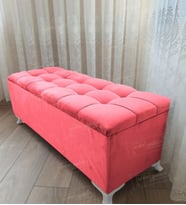 Çizgi Kapitoneli Sandıklı Puf 100 cm Beyaz Ayak (Pembe)