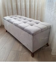 Çizgi Kapitoneli Sandıklı Puf 100 cm Ceviz Ayak (Gri)